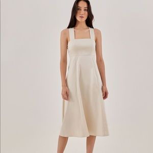 Modern squareneck dress - love, bonito